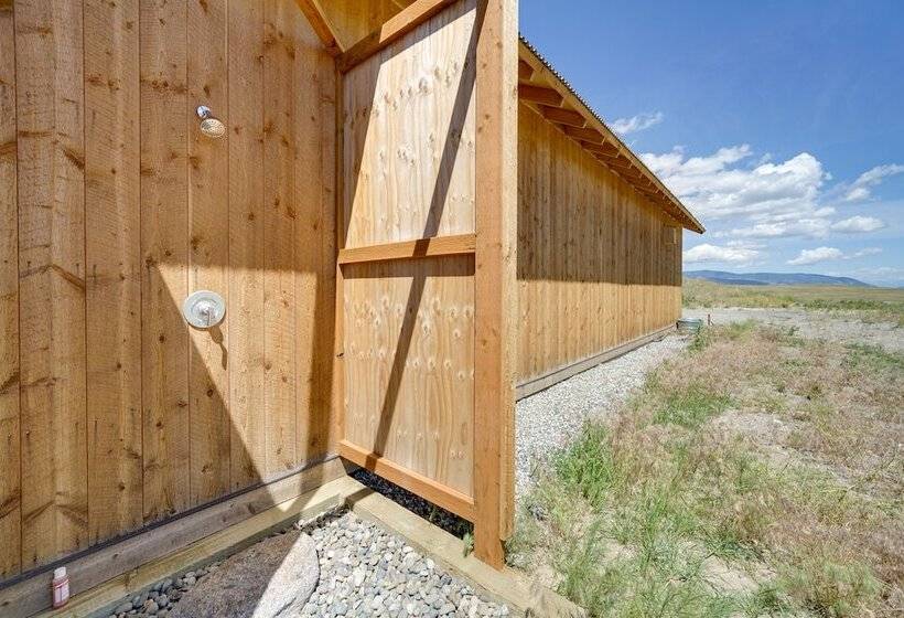 Secluded Paradise Valley Retreat W/ Stunning Views