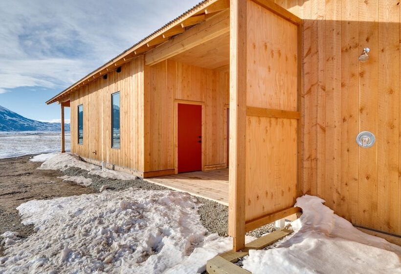 Secluded Paradise Valley Retreat W/ Stunning Views