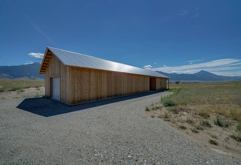 Secluded Paradise Valley Retreat W/ Stunning Views