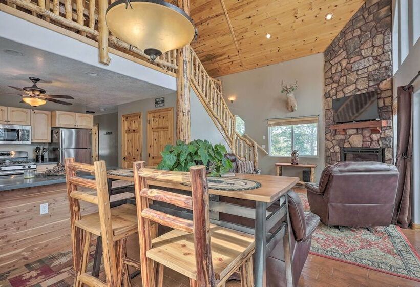 Cabin W/ Deck & Fire Pit In Duck Creek Village