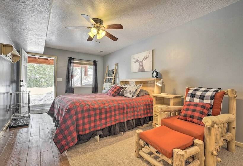 Cabin W/ Deck & Fire Pit In Duck Creek Village