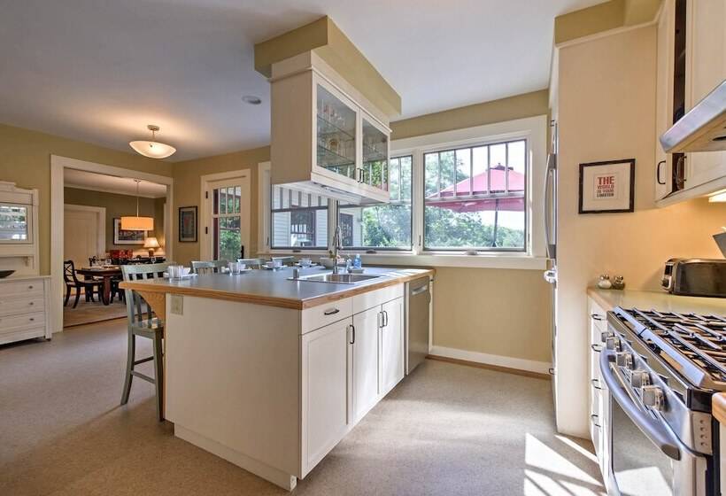 Southwest Harbor Home 3 Min To Acadia Natl Park