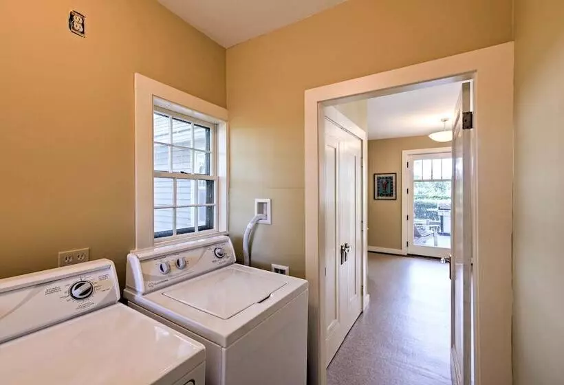 Southwest Harbor Home 3 Min To Acadia Natl Park