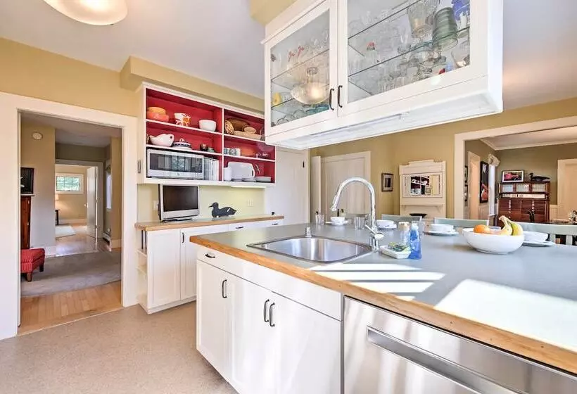 Southwest Harbor Home 3 Min To Acadia Natl Park