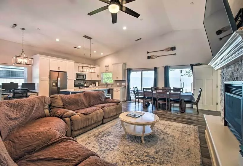 Spacious Lakeport House On Clear Lake W/ Dock