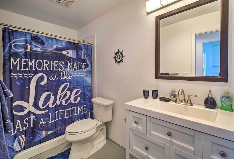 Spacious Lakeport House On Clear Lake W/ Dock