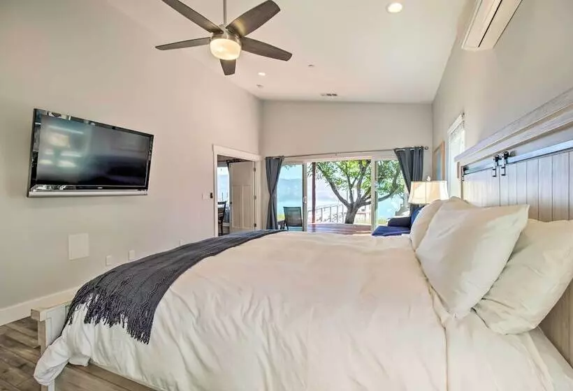 Spacious Lakeport House On Clear Lake W/ Dock