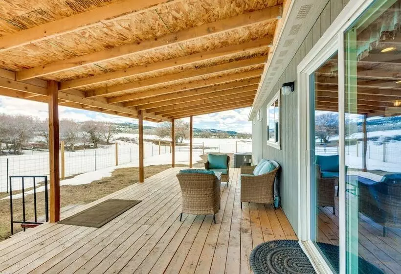 Spacious Tierra Amarilla Ranch House W/ Deck!