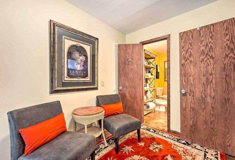 Stunning Southaven Estate: Pool & Spacious Deck!