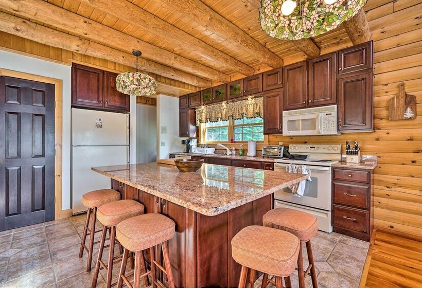 Stunning Vermont Cabin W/ Private Lake Access