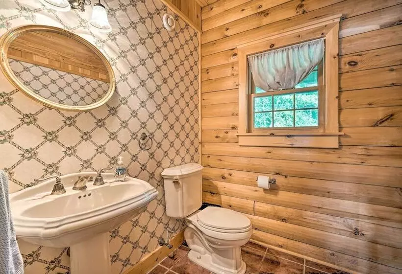 Stunning Vermont Cabin W/ Private Lake Access