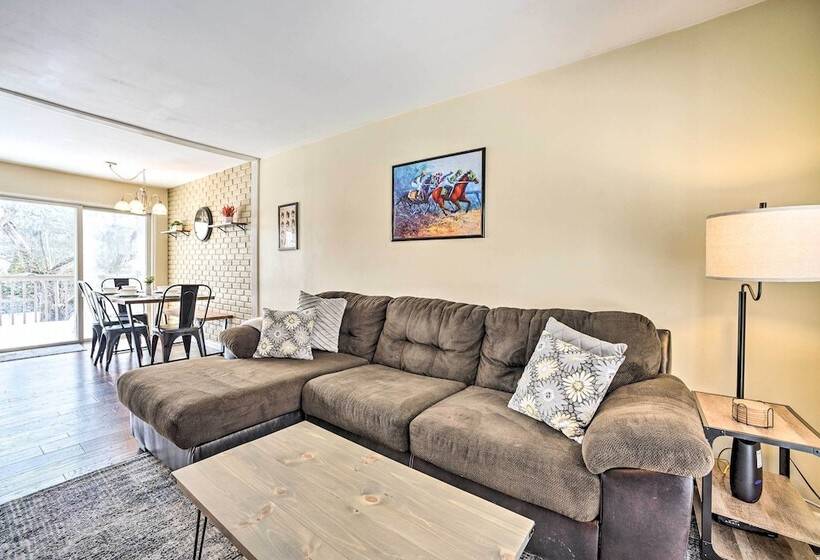 Updated Home In The Heart Of Saratoga Springs