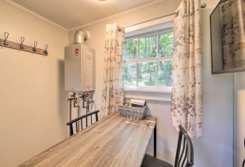 Updated Tiny House: Walk To Wiscasset Village