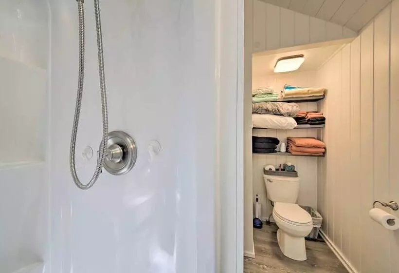 Updated Tiny House: Walk To Wiscasset Village