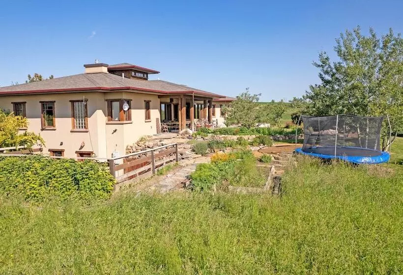 Bozeman Getaway On The Prairie W/ Patio & Grill