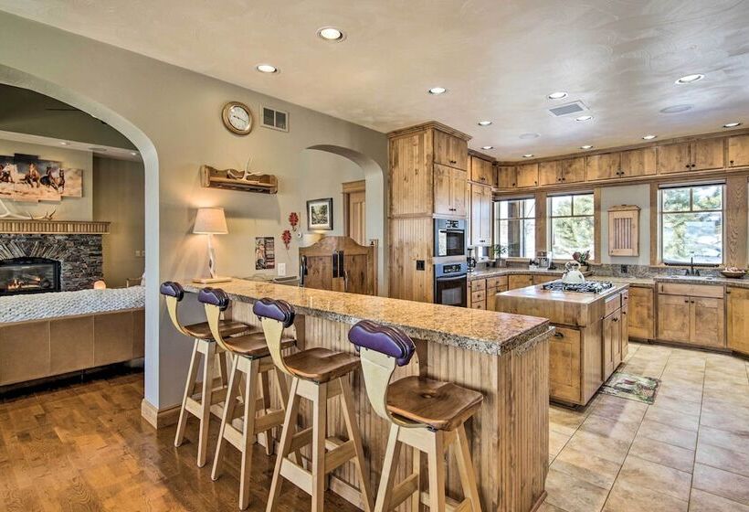 Bozeman Getaway On The Prairie W/ Patio & Grill