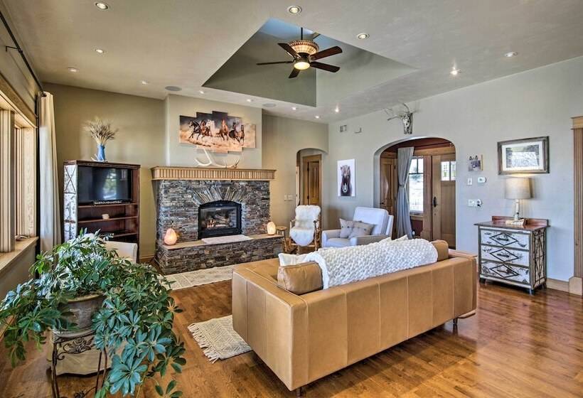Bozeman Getaway On The Prairie W/ Patio & Grill