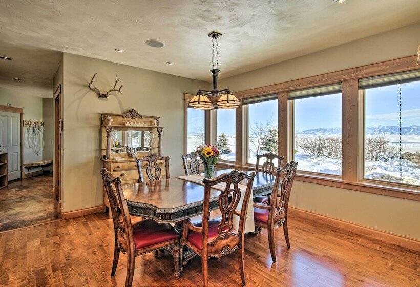 Bozeman Getaway On The Prairie W/ Patio & Grill