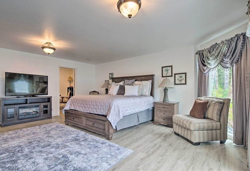 Waterfront House W/ Glacial Views   Near Downtown!