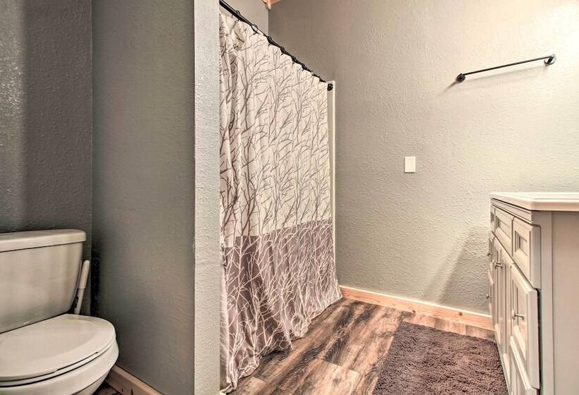 Waterfront Lake Mille Lacs Lodge W/ Deck + Grill!