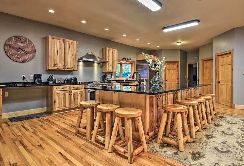 Waterfront Lake Mille Lacs Lodge W/ Deck + Grill!