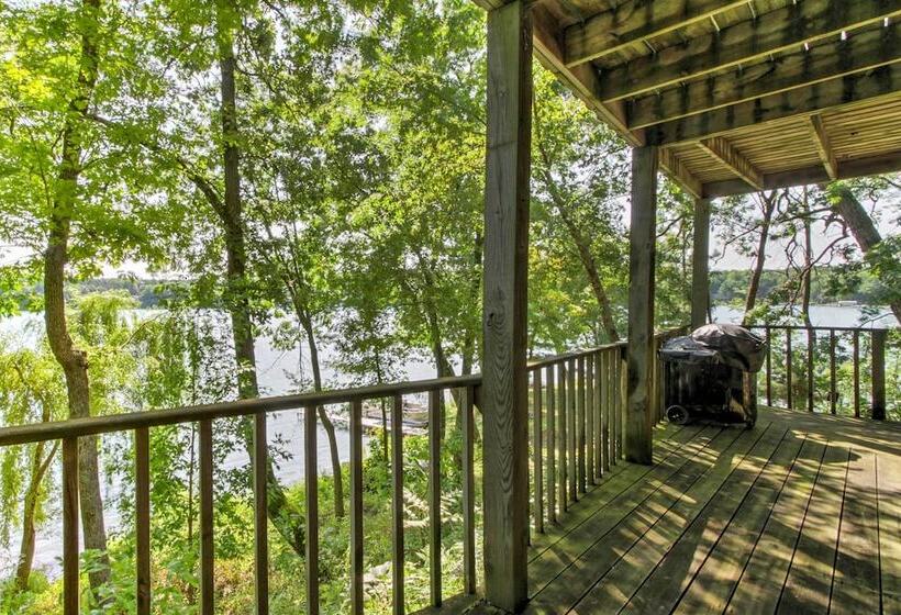 Waupaca Lakefront Home W/ Pool Table & Dock!