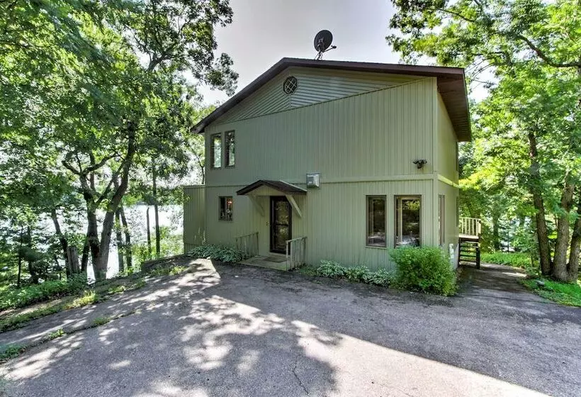 Waupaca Lakefront Home W/ Pool Table & Dock!