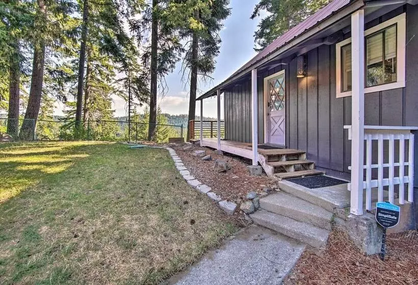 Alpine Retreat W/ Hot Tub & Mountain Views!