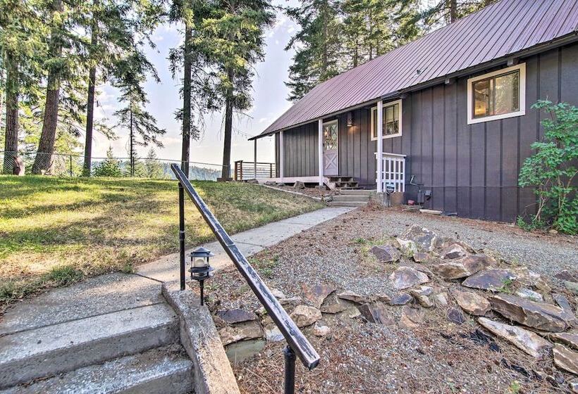 Alpine Retreat W/ Hot Tub & Mountain Views!