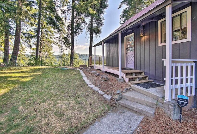 Alpine Retreat W/ Hot Tub & Mountain Views!