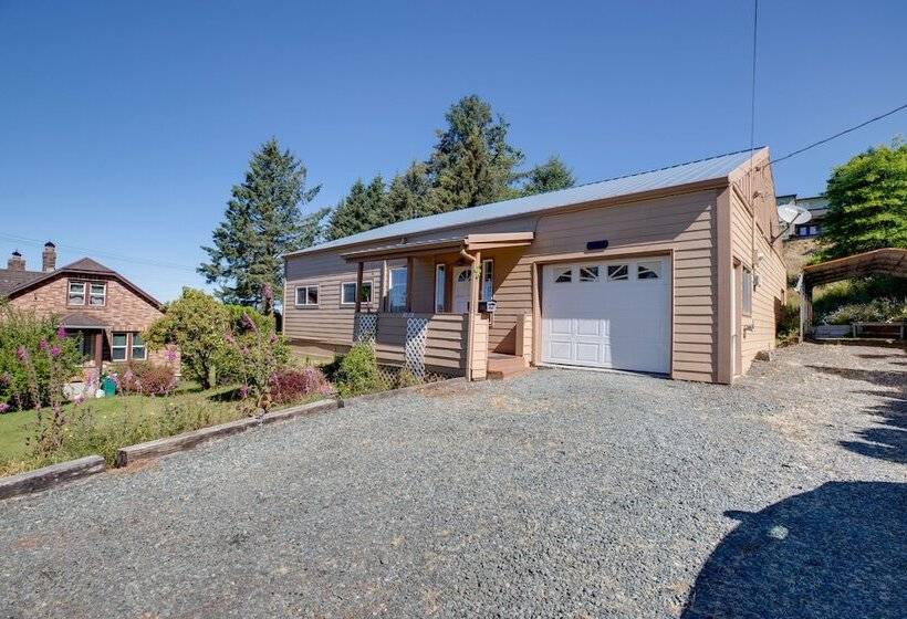 Bay City Vacation Rental Escape ~ 5 Mi To Marina!