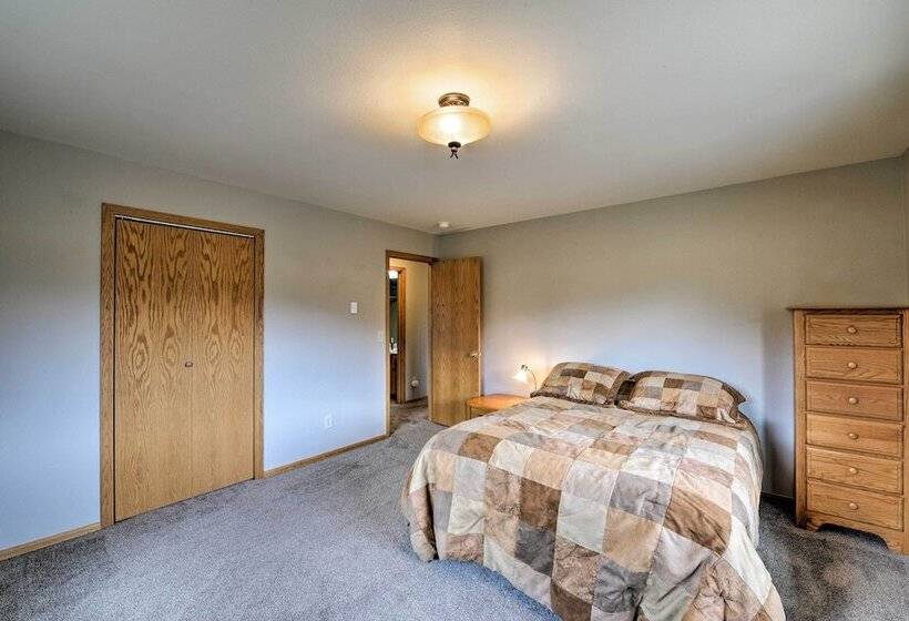 Buena Vista Home W/ Stunning Views On ~ 7 Acres!