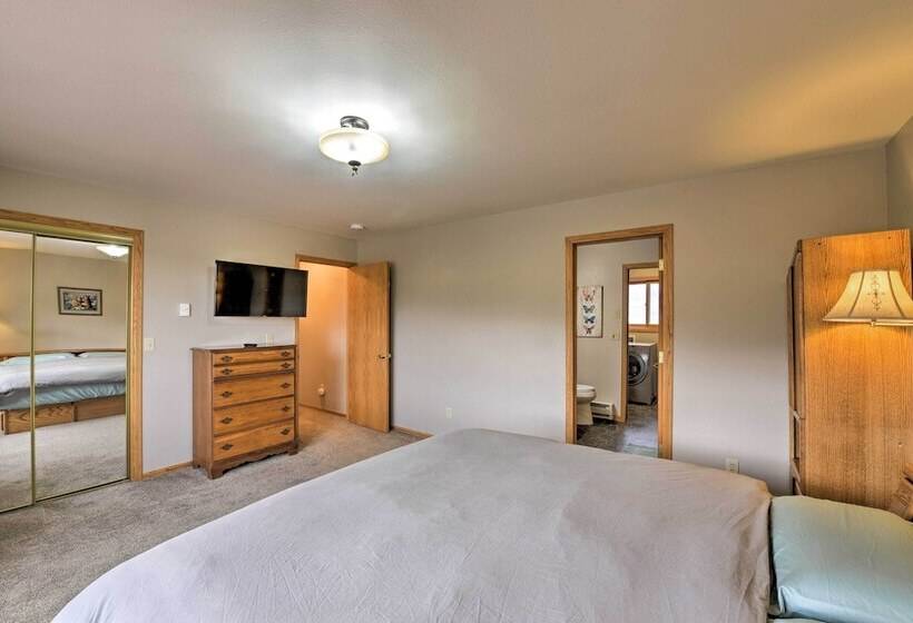 Buena Vista Home W/ Stunning Views On ~ 7 Acres!