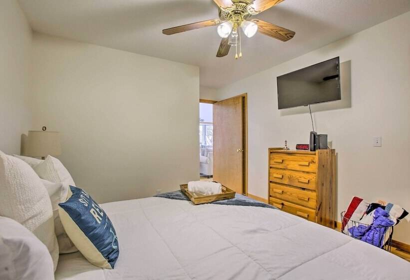 Cadillac Home W/ Hot Tub & Lake Mitchell Views!