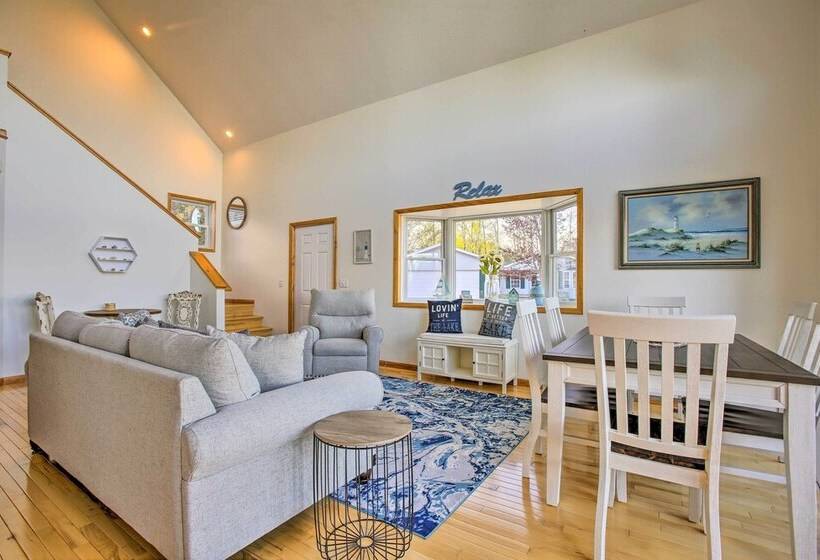 Cadillac Home W/ Hot Tub & Lake Mitchell Views!