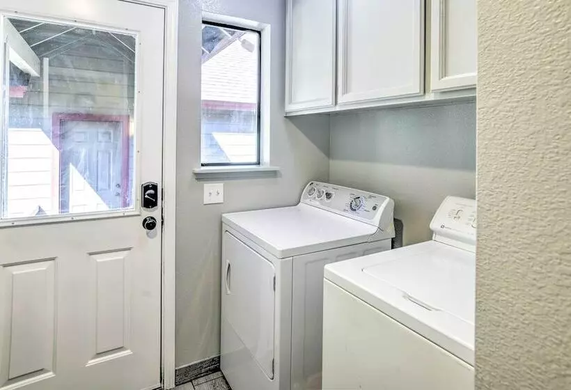 Charming Chester Home W/ Furnished Porch!