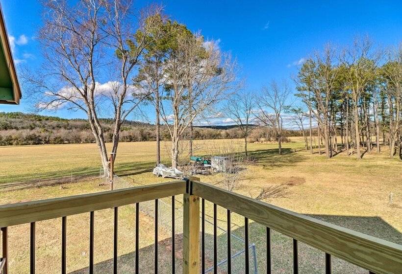 Charming Mountain View Cabin ~ 8 Mi To Dtwn!