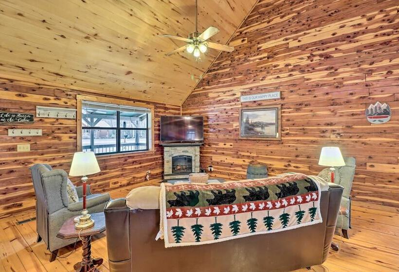 Charming Mountain View Cabin ~ 8 Mi To Dtwn!
