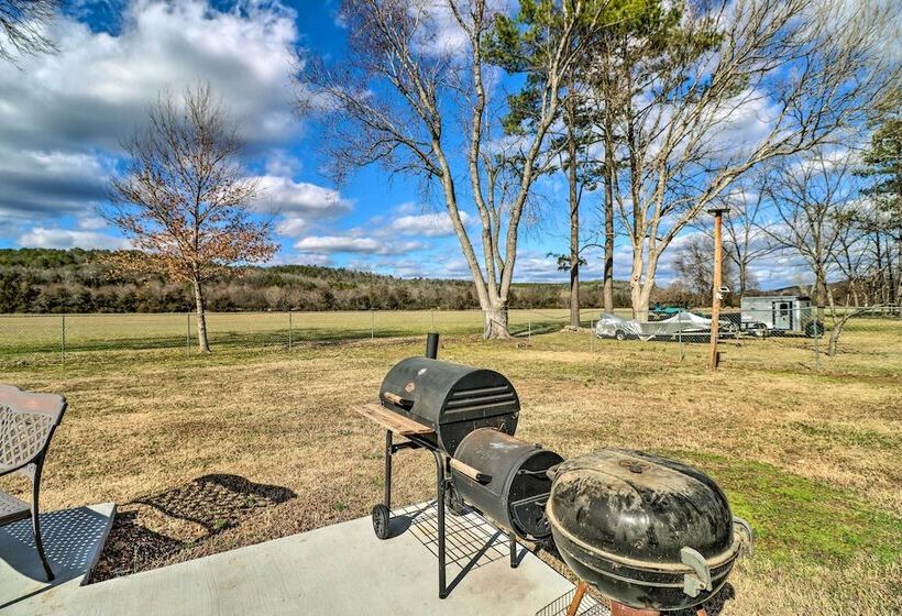 Charming Mountain View Cabin ~ 8 Mi To Dtwn!