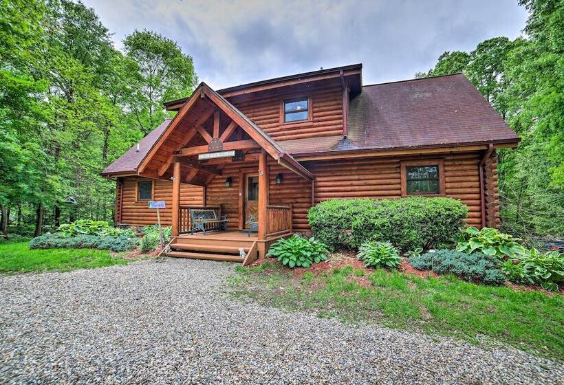 Classy Home W/ Hot Tub: 2 Mi To Lake Access!