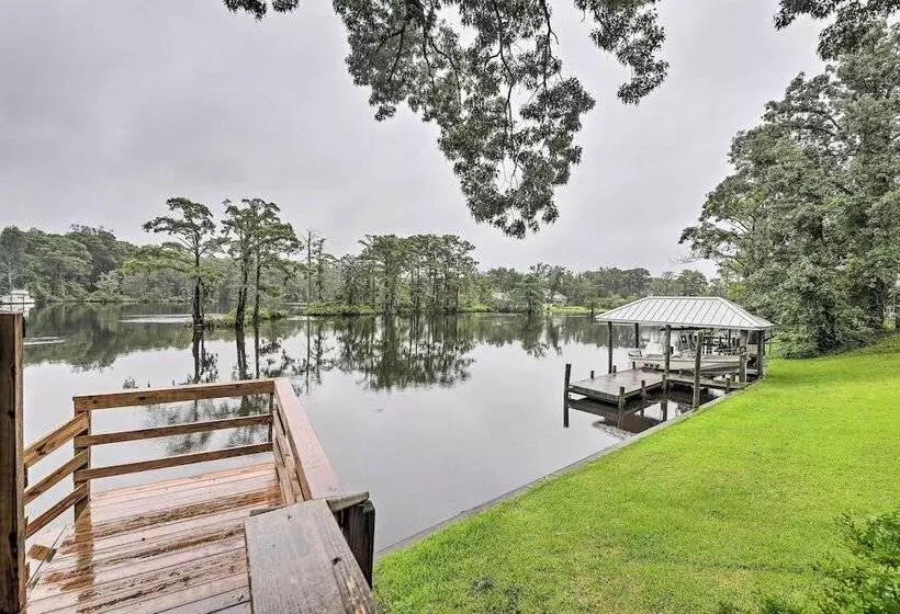 Cottage With Patio & Shared Waterfront Perks!