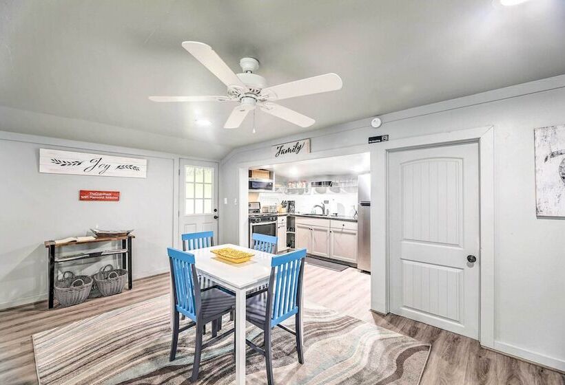 Cottage With Patio & Shared Waterfront Perks!