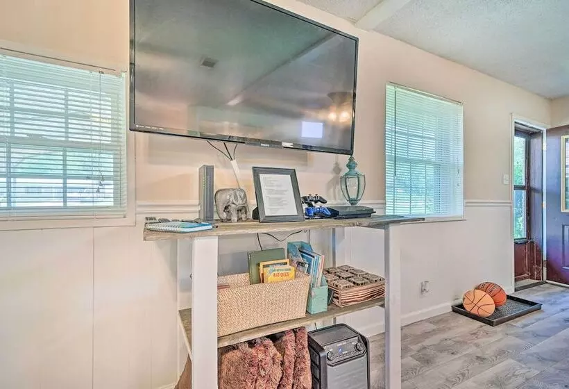 Cozy Murfreesboro Home Near Local Attractions!