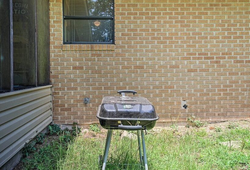 Cozy Murfreesboro Home Near Local Attractions!