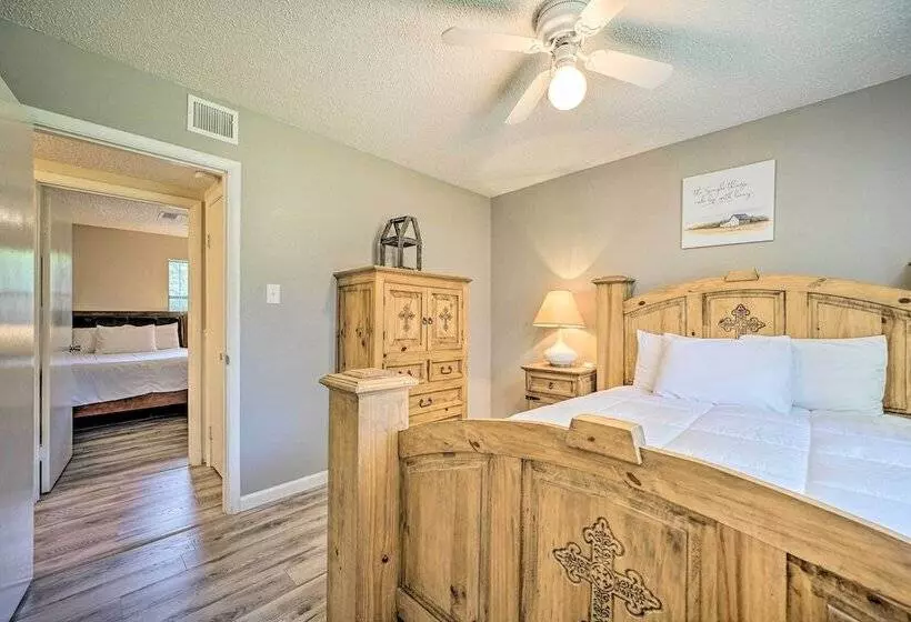 Cozy Murfreesboro Home Near Local Attractions!