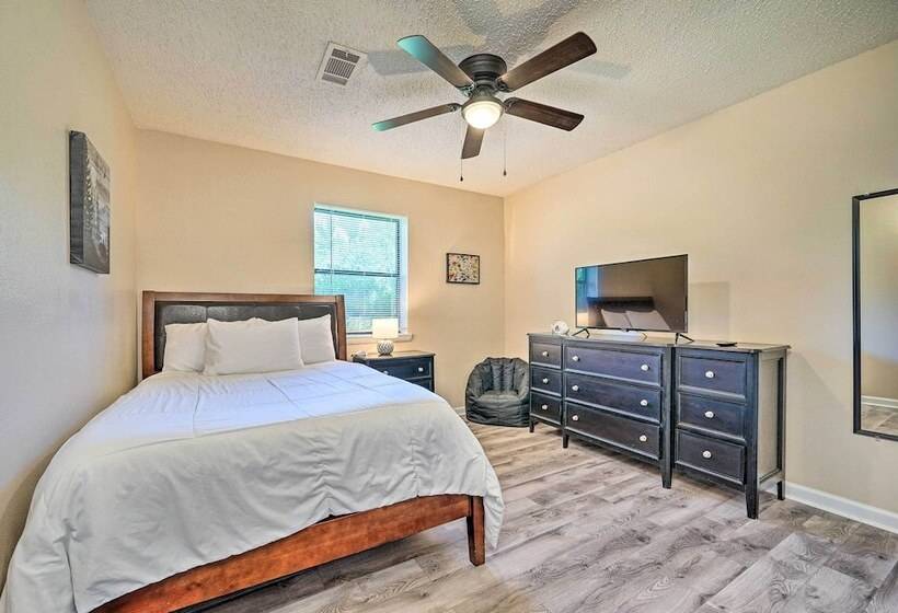 Cozy Murfreesboro Home Near Local Attractions!