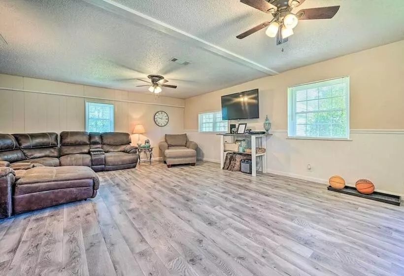 Cozy Murfreesboro Home Near Local Attractions!