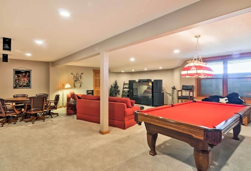 Custom Home W/ Decks In Boulder! Gateway To Parks!