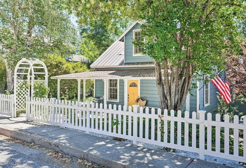 Downtown Nevada City 1900 Victorian Retreat!