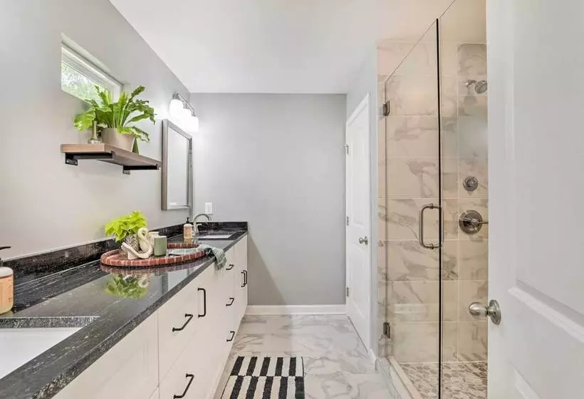 Eclectic Atlanta Abode < 3 Mi To Downtown!